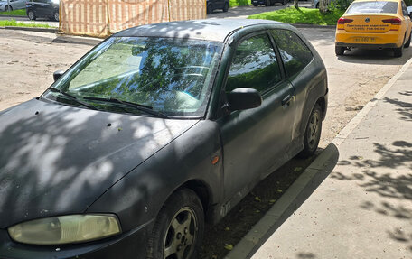 Mitsubishi Colt VI рестайлинг, 1998 год, 100 000 рублей, 2 фотография