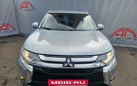 Mitsubishi Outlander III рестайлинг 3, 2017 год, 1 799 000 рублей, 5 фотография