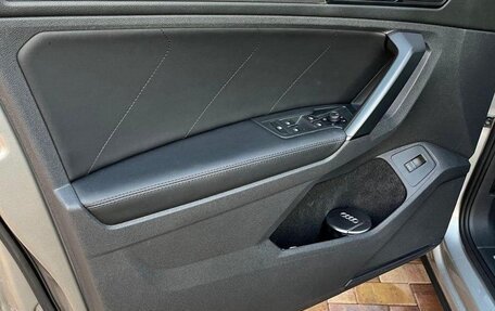 Volkswagen Tiguan II, 2020 год, 2 300 000 рублей, 7 фотография