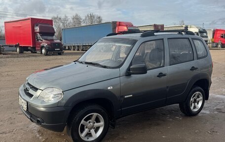 Chevrolet Niva I рестайлинг, 2012 год, 425 000 рублей, 9 фотография