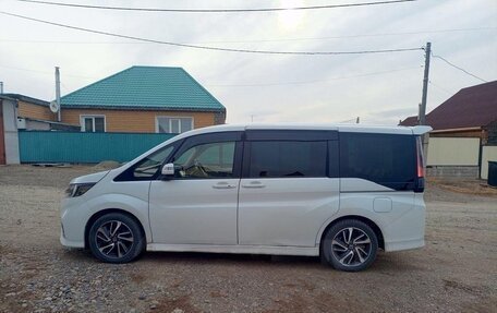 Honda Stepwgn IV, 2019 год, 1 760 000 рублей, 2 фотография