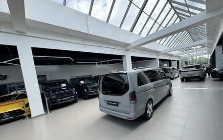 Mercedes-Benz V-Класс, 2026 год, 14 290 000 рублей, 38 фотография