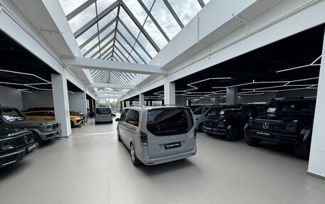 Mercedes-Benz V-Класс, 2026 год, 14 290 000 рублей, 40 фотография