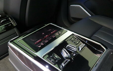 Audi A8, 2022 год, 10 600 000 рублей, 24 фотография