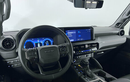 Toyota Land Cruiser Prado, 2024 год, 9 999 000 рублей, 25 фотография