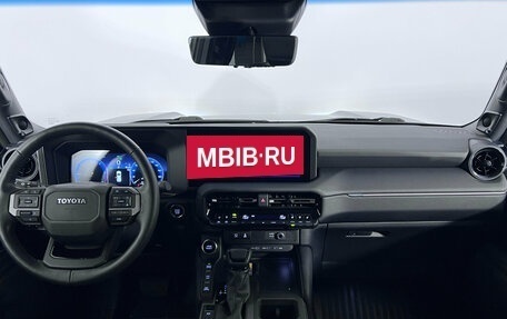 Toyota Land Cruiser Prado, 2024 год, 9 999 000 рублей, 22 фотография