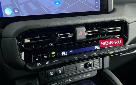 Toyota Land Cruiser Prado, 2024 год, 9 999 000 рублей, 20 фотография