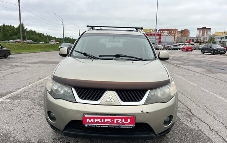Mitsubishi Outlander III рестайлинг 3, 2007 год, 600 000 рублей, 1 фотография