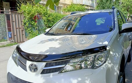 Toyota RAV4, 2014 год, 1 900 000 рублей, 2 фотография