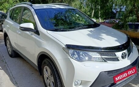 Toyota RAV4, 2014 год, 1 900 000 рублей, 3 фотография
