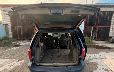Chrysler Voyager IV, 2002 год, 400 000 рублей, 5 фотография