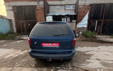Chrysler Voyager IV, 2002 год, 400 000 рублей, 10 фотография