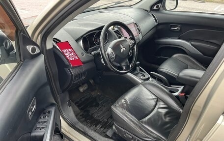Mitsubishi Outlander III рестайлинг 3, 2007 год, 600 000 рублей, 11 фотография