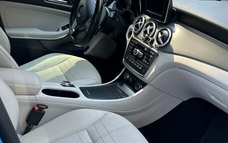 Mercedes-Benz GLA, 2014 год, 2 100 000 рублей, 9 фотография