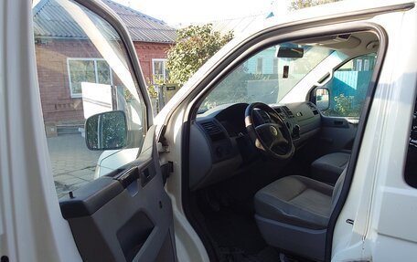 Volkswagen Transporter T5 рестайлинг, 2004 год, 1 000 000 рублей, 6 фотография