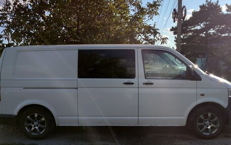 Volkswagen Transporter T5 рестайлинг, 2004 год, 1 000 000 рублей, 3 фотография