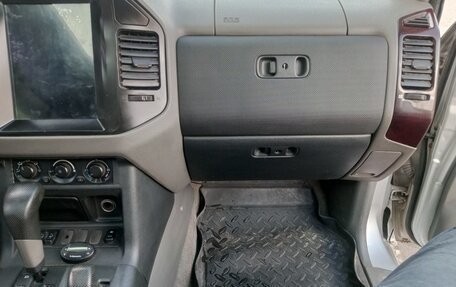 Mitsubishi Montero III, 2001 год, 980 000 рублей, 8 фотография