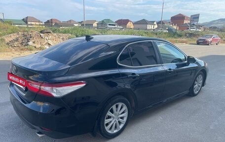 Toyota Camry, 2018 год, 2 380 000 рублей, 2 фотография