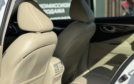 Infiniti Q50 I рестайлинг, 2014 год, 1 499 000 рублей, 13 фотография