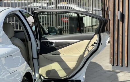 Infiniti Q50 I рестайлинг, 2014 год, 1 499 000 рублей, 16 фотография