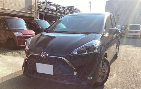 Toyota Sienta II, 2021 год, 1 200 000 рублей, 1 фотография