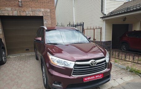 Toyota Highlander III, 2015 год, 3 400 000 рублей, 1 фотография