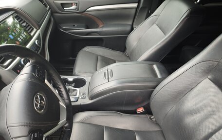 Toyota Highlander III, 2015 год, 3 400 000 рублей, 8 фотография