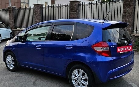 Honda Fit III, 2010 год, 830 000 рублей, 5 фотография