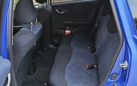 Honda Fit III, 2010 год, 830 000 рублей, 16 фотография