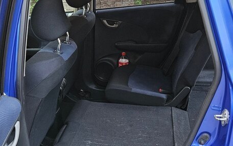 Honda Fit III, 2010 год, 830 000 рублей, 19 фотография