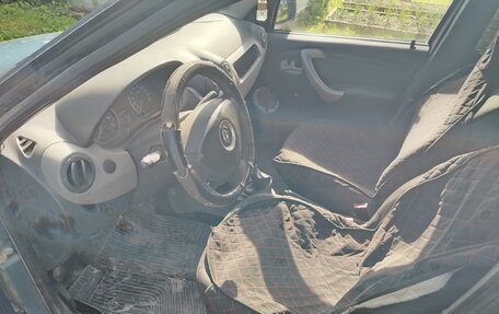 Renault Logan I, 2012 год, 120 000 рублей, 5 фотография