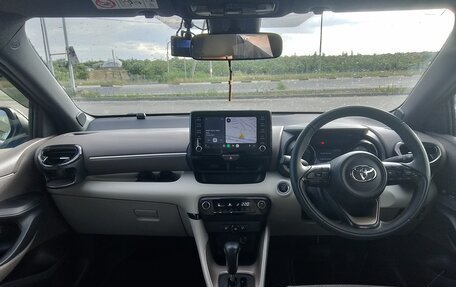 Toyota Yaris, 2021 год, 1 649 999 рублей, 11 фотография