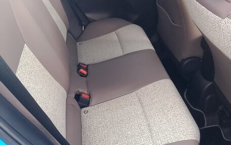 Toyota Yaris, 2021 год, 1 649 999 рублей, 15 фотография