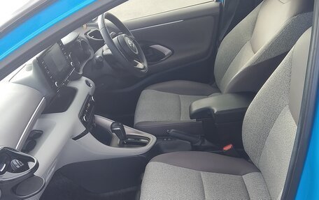 Toyota Yaris, 2021 год, 1 649 999 рублей, 17 фотография