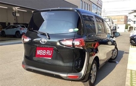 Toyota Sienta II, 2021 год, 1 200 000 рублей, 5 фотография