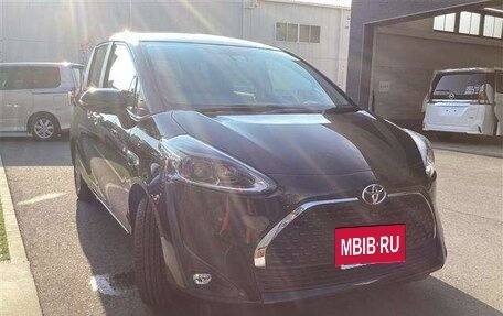 Toyota Sienta II, 2021 год, 1 200 000 рублей, 3 фотография