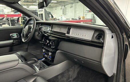 Rolls-Royce Phantom VIII, 2026 год, 75 000 000 рублей, 7 фотография