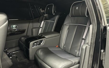 Rolls-Royce Phantom VIII, 2026 год, 75 000 000 рублей, 9 фотография