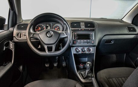 Volkswagen Polo VI (EU Market), 2015 год, 970 000 рублей, 6 фотография