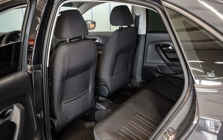 Volkswagen Polo VI (EU Market), 2015 год, 970 000 рублей, 11 фотография