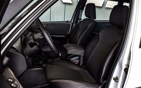 Chevrolet Niva I рестайлинг, 2018 год, 960 000 рублей, 9 фотография