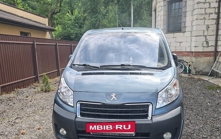 Peugeot Expert II, 2016 год, 1 850 000 рублей, 2 фотография