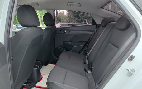 Hyundai Solaris II рестайлинг, 2018 год, 1 250 000 рублей, 15 фотография