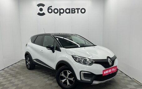 Renault Kaptur I рестайлинг, 2017 год, 1 380 000 рублей, 2 фотография