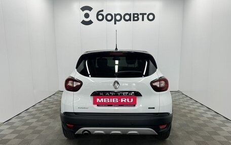 Renault Kaptur I рестайлинг, 2017 год, 1 380 000 рублей, 7 фотография