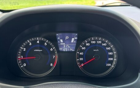 Hyundai Solaris II рестайлинг, 2011 год, 715 000 рублей, 11 фотография