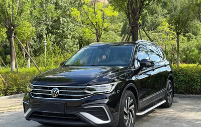 Volkswagen Tiguan II, 2022 год, 2 420 035 рублей, 1 фотография