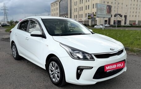 KIA Rio IV, 2018 год, 925 000 рублей, 6 фотография