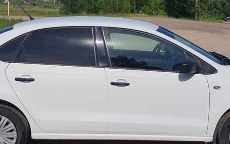Volkswagen Polo VI (EU Market), 2015 год, 1 000 000 рублей, 2 фотография