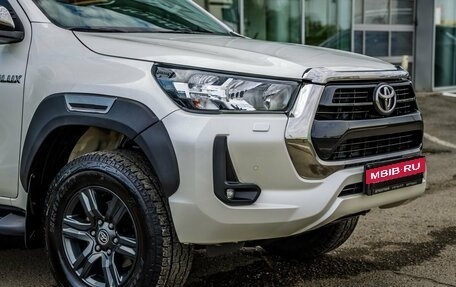 Toyota Hilux VIII, 2020 год, 4 098 000 рублей, 10 фотография